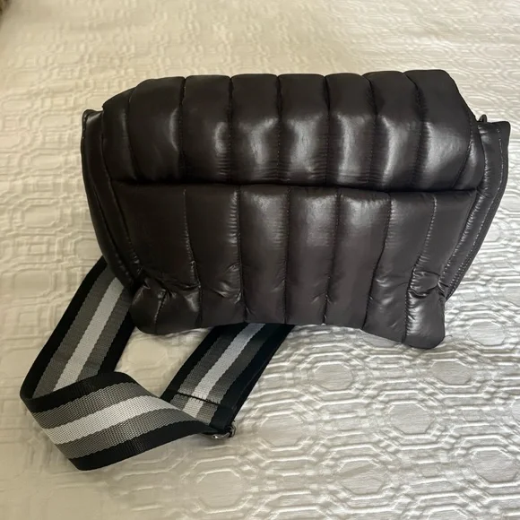 THINK ROYLN Shiny Black Quilted Crossbody Bag - Picture 4 of 7